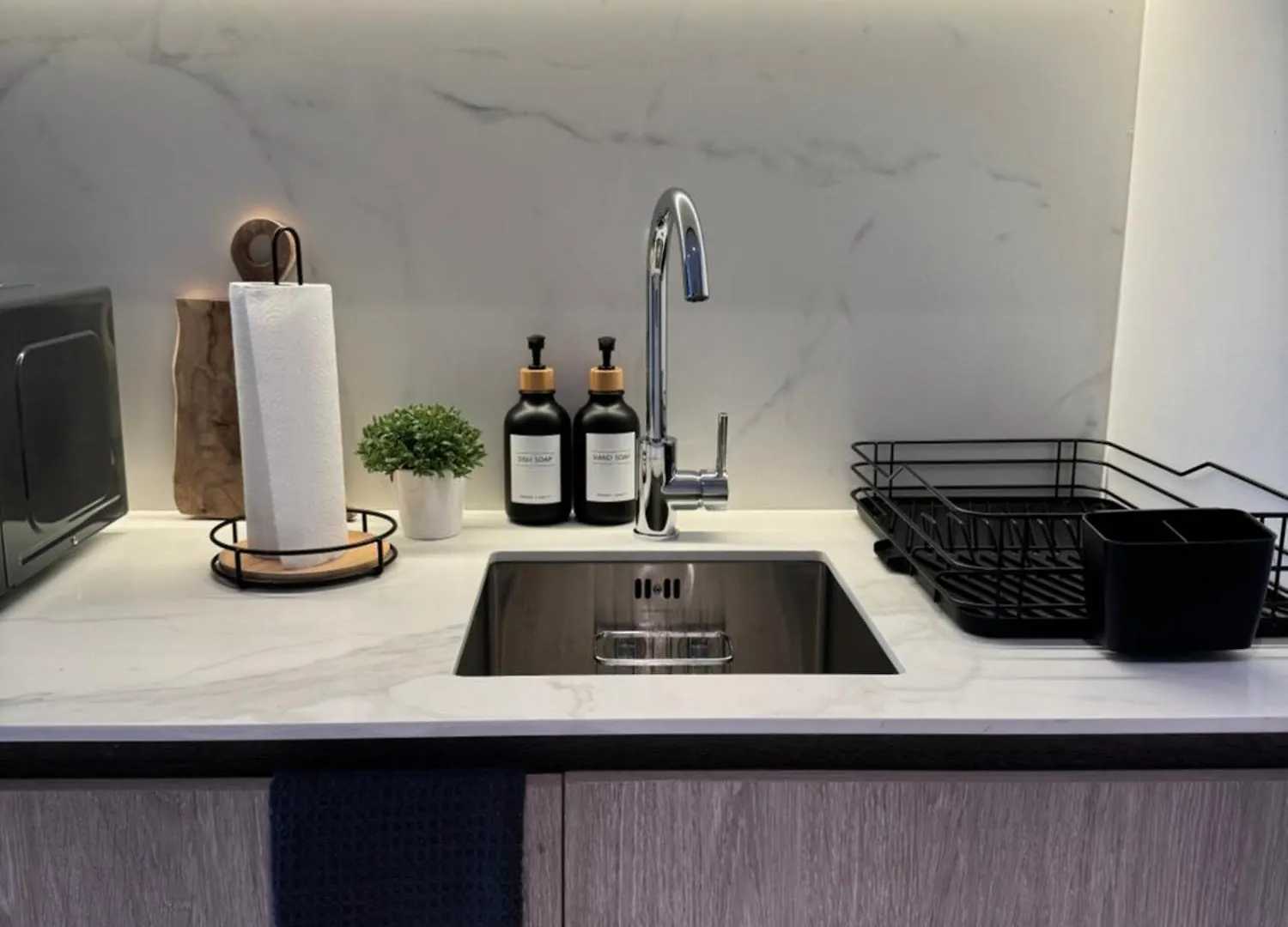 Apartment Chic Modern Studio- Oxford 212 Dubai